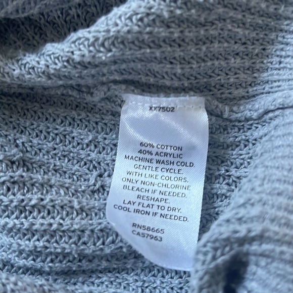 Abound Oversized Cropped Light Grey Button Up Cardigan - Picture 5 of 5